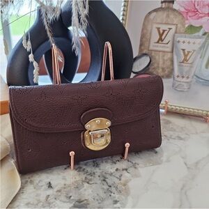 Louis Vuitton Trifold Mahina Amelia Leather Wallet